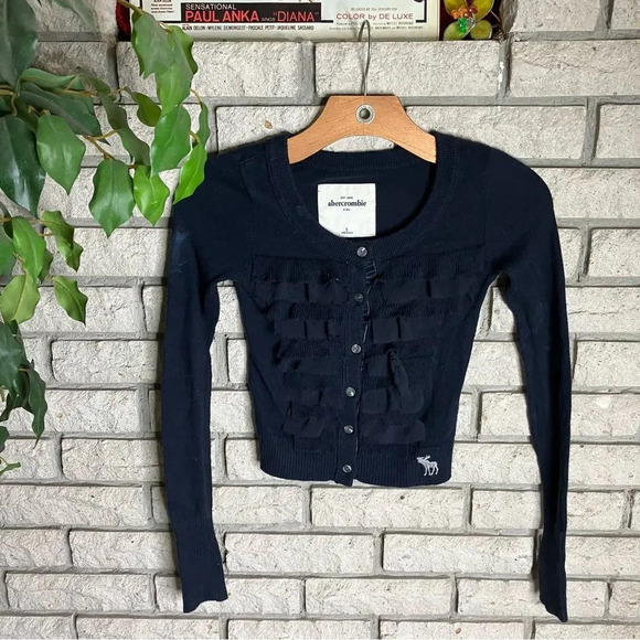 Vintage Y2K Abercrombie Cropped Sweater - Picture 1 of 5